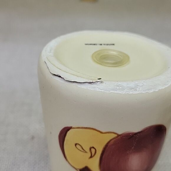 4 -pc Home Around the Orchard Salt  Pepper, Grasslands Road Pitcher & fruit bowl - Picture 14 of 15